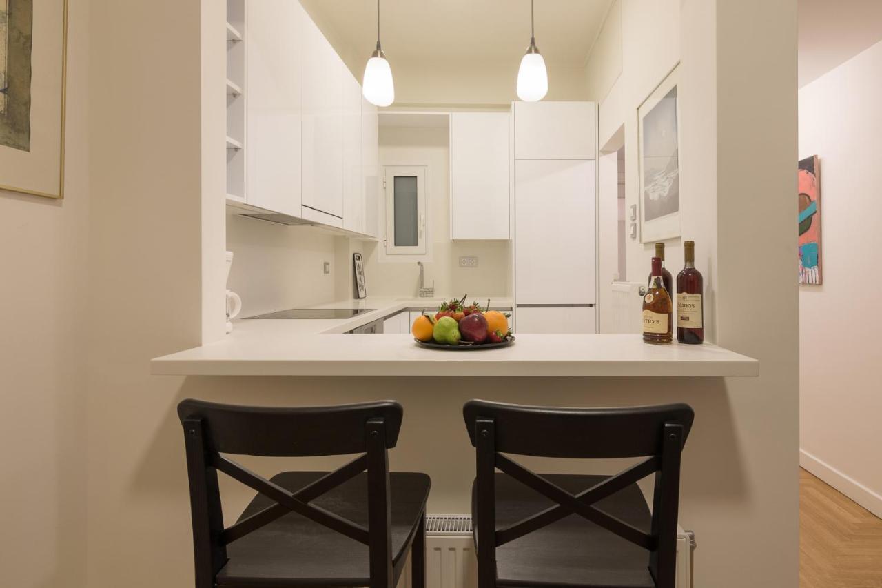 Beautiful Apartment In The Center Of Aten Exteriör bild